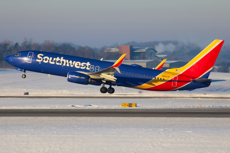 Photo of N8513F - Southwest Airlines Boeing 737-800 at CVG on AeroXplorer Aviation Database