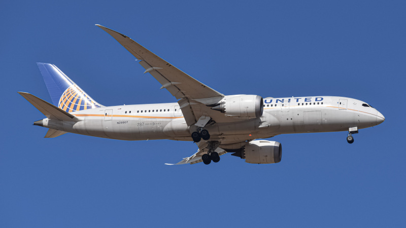 Photo of N29907 - United Airlines Boeing 787-8 at DEN on AeroXplorer Aviation Database