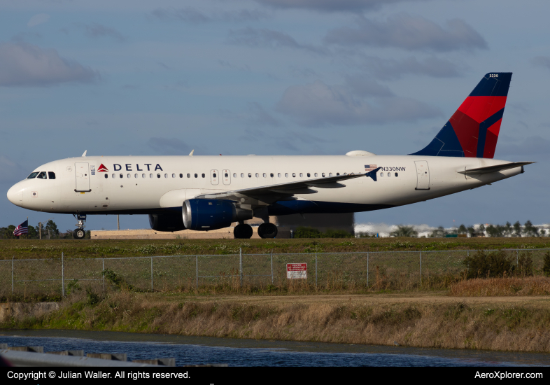 Photo of N330NW - Delta Airlines Airbus A320 at MCO on AeroXplorer Aviation Database