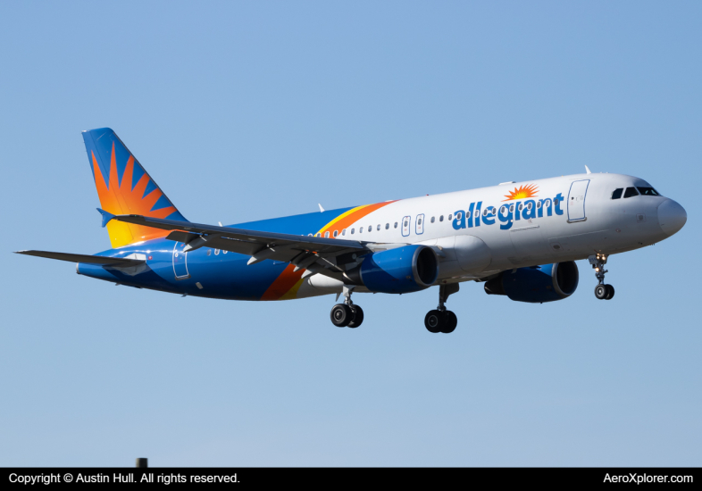 Photo of N259NV - Allegiant Air Airbus A319 at PIT on AeroXplorer Aviation Database
