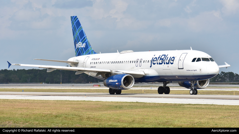 Photo of N706JB - jetBlue  Airways Airbus A320 at MCO on AeroXplorer Aviation Database