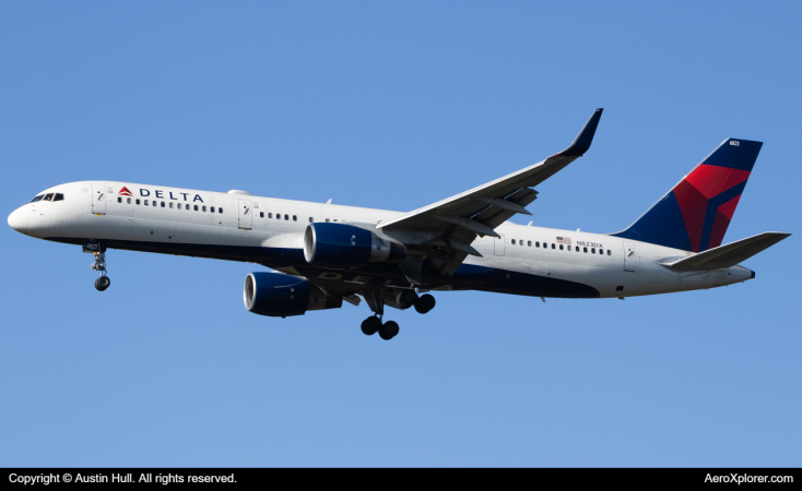 Photo of N823DX - Delta Airlines Boeing 757-200 at PIT on AeroXplorer Aviation Database