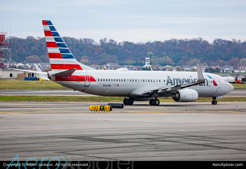 Photo of N902NN - American Airlines Boeing 737-800 at DCA on AeroXplorer Aviation Database