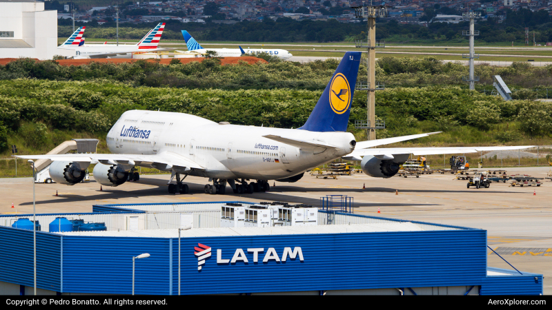 Photo of D-ABYJ - Lufthansa  Boeing 747-8i at GRU on AeroXplorer Aviation Database