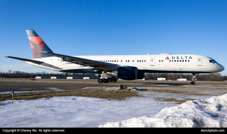 Photo of N650DL - Delta Airlines Boeing 757-200 at PTK on AeroXplorer Aviation Database