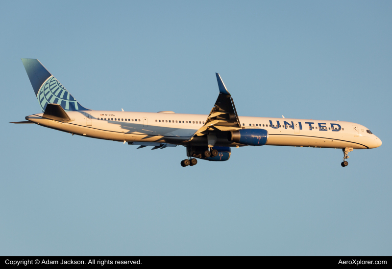 Photo of N75851 - United Airlines Boeing 757-300 at IAD on AeroXplorer Aviation Database