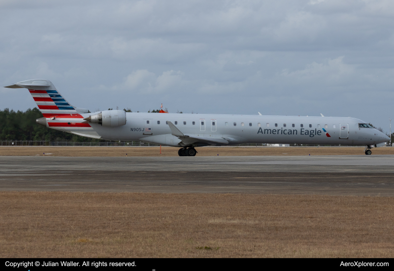 Photo of N905J - American Eagle Mitsubishi CRJ-900 at MOB on AeroXplorer Aviation Database