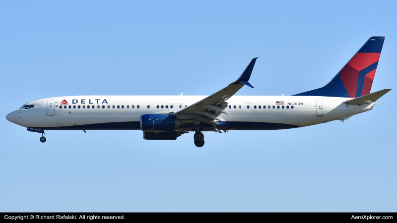 Photo of N876DN - Delta Airlines Boeing 737-900ER at DAB on AeroXplorer Aviation Database
