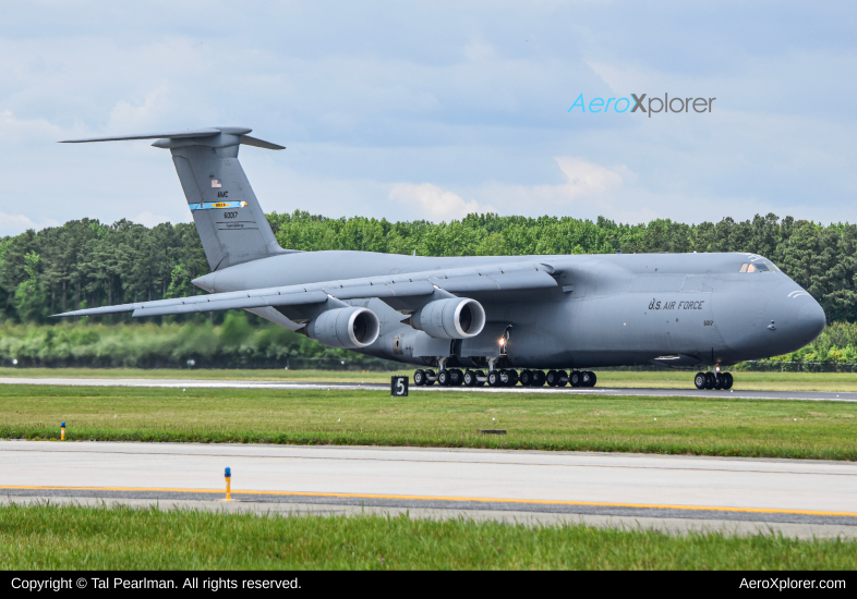 Photo of 86-0017 - USAF - United States Air Force Lockheed C-5M Super Galaxy at DOV on AeroXplorer Aviation Database