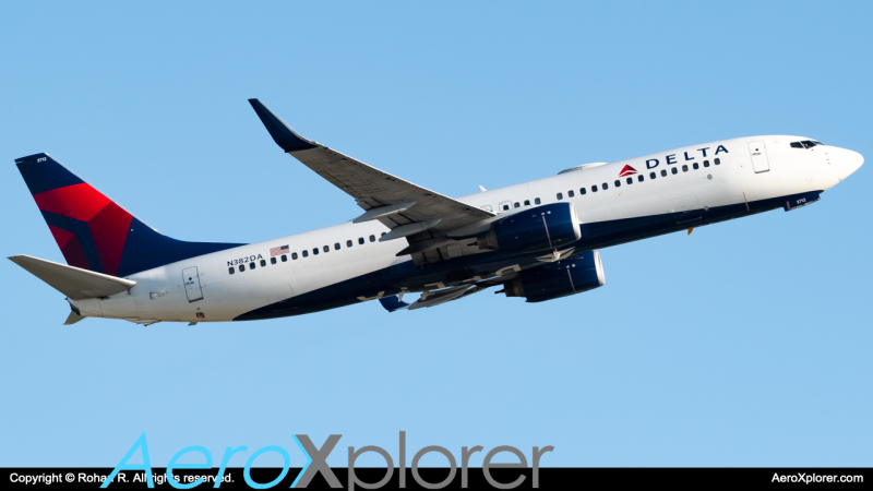 Photo of N382DA - Delta Airlines Boeing 737-800 at ATL on AeroXplorer Aviation Database