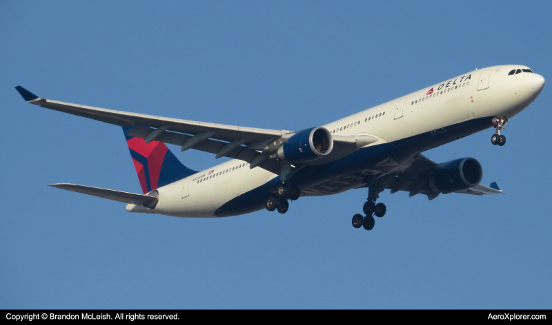 Photo of N825NW - Delta Airlines Airbus A330-300 at JFK on AeroXplorer Aviation Database