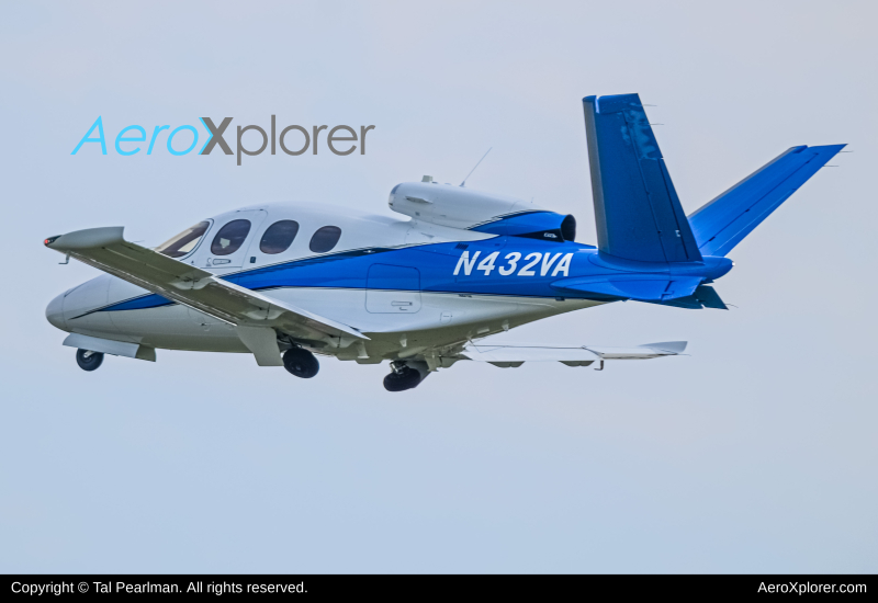 Photo of N432VA - PRIVATE Cirrus SF-50 at GAI on AeroXplorer Aviation Database