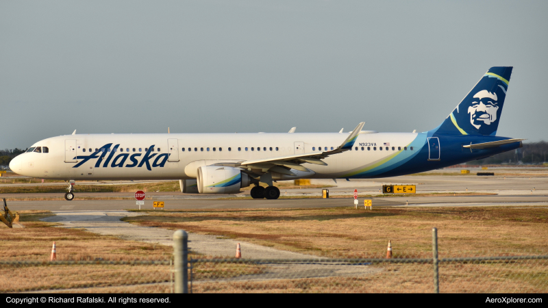 Photo of N923VA - Alaska Airlines Airbus A321NEO at MCO on AeroXplorer Aviation Database