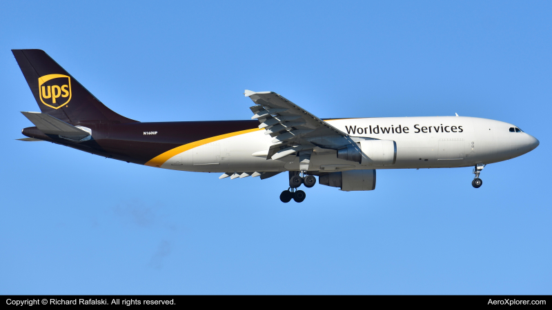 Photo of N160UP - United Parcel Service Airbus A300F-600 at MCO on AeroXplorer Aviation Database