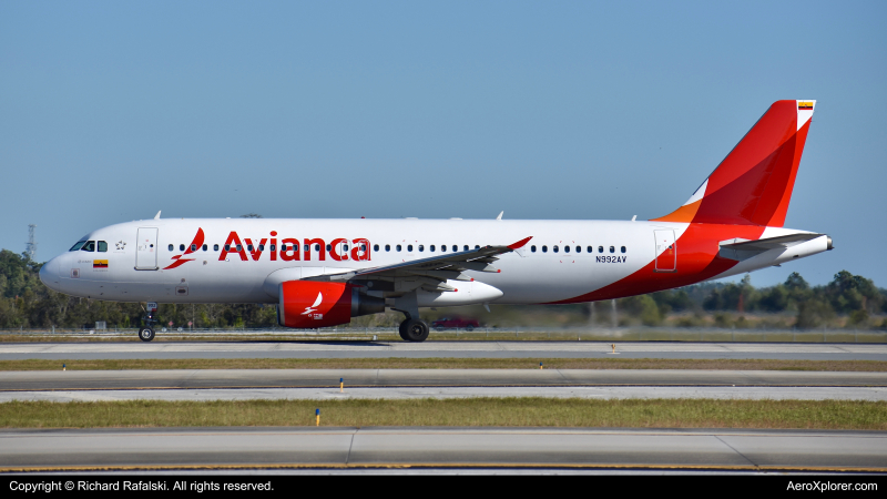 Photo of N992AV - Avianca Airbus A320 at MCO on AeroXplorer Aviation Database