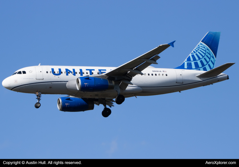 Photo of N818UA - United Airlines Airbus A319 at PIT on AeroXplorer Aviation Database