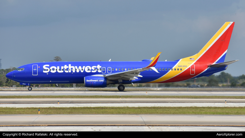 Photo of N8535S - Southwest Airlines Boeing 737-800 at MCO on AeroXplorer Aviation Database