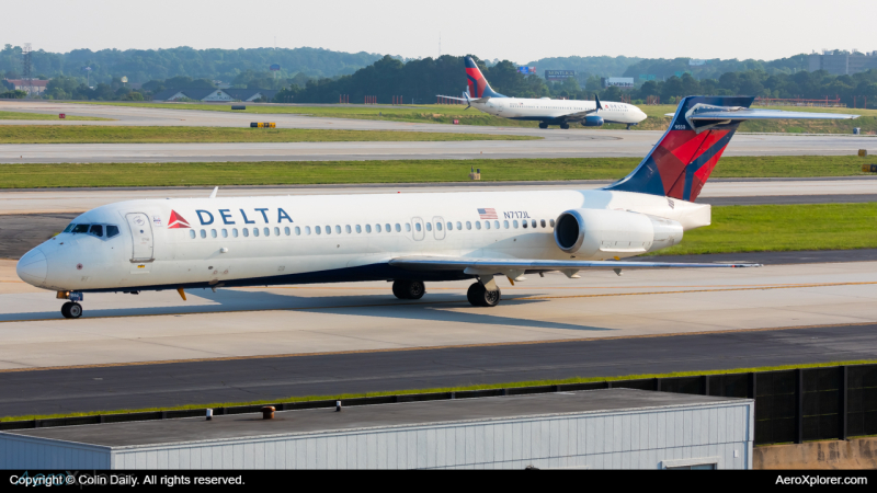 Photo of N717JL - Delta Airlines Boeing 717-200 at ATL on AeroXplorer Aviation Database