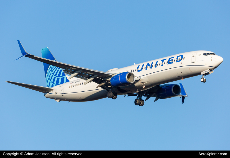 Photo of N384;6 - United Airlines Boeing 737-800 at IAD on AeroXplorer Aviation Database