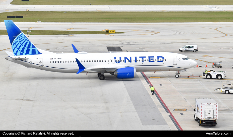 Photo of N47340 - United Airlines Boeing 737 MAX 8 at FLL on AeroXplorer Aviation Database