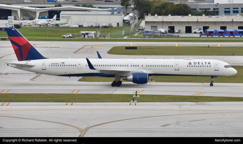 Photo of N585NW - Delta Airlines Boeing 757-300 at FLL on AeroXplorer Aviation Database