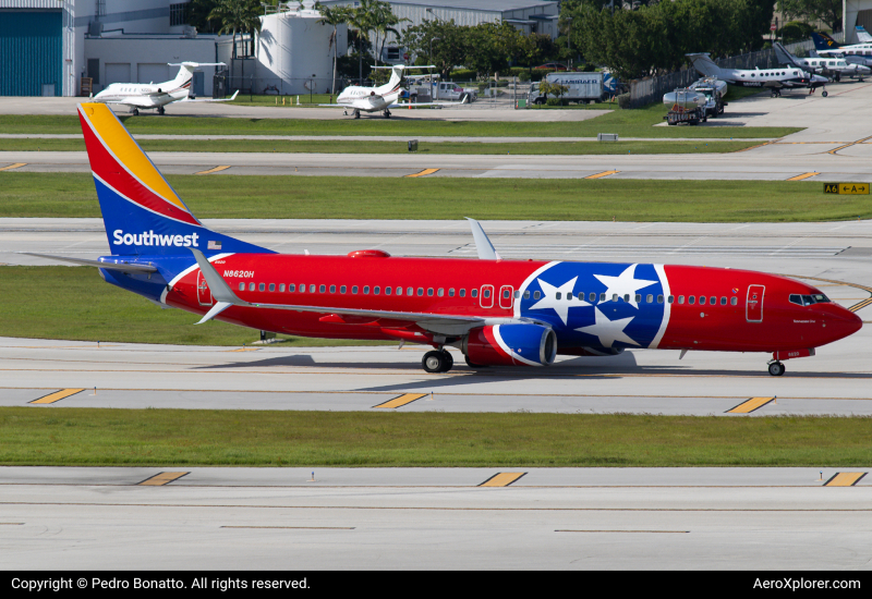 Photo of N8620H - Southwest Airlines Boeing 737-800 at FLL on AeroXplorer Aviation Database