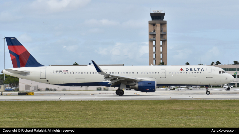 Photo of N108DN - Delta Airlines Airbus A321-200 at FLL on AeroXplorer Aviation Database