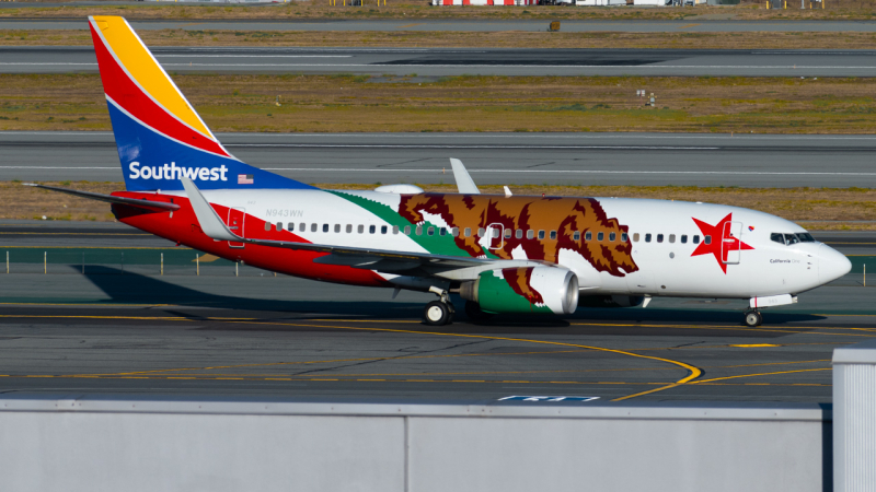 Photo of N943WN - Southwest Airlines Boeing 737-700 at SFO on AeroXplorer Aviation Database