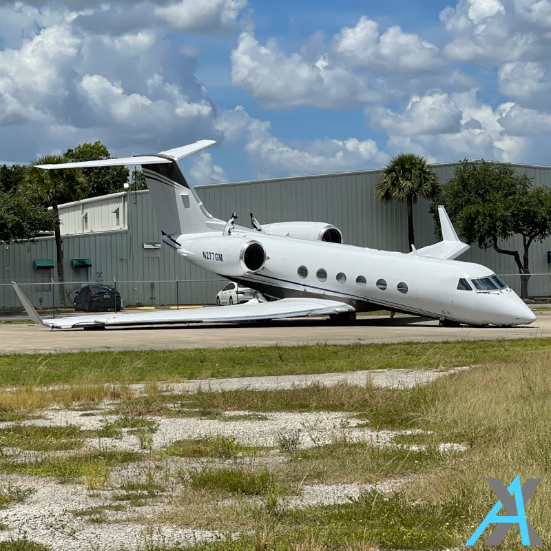 Photo of N277GM - PRIVATE Gulfstream IV at FXE on AeroXplorer Aviation Database