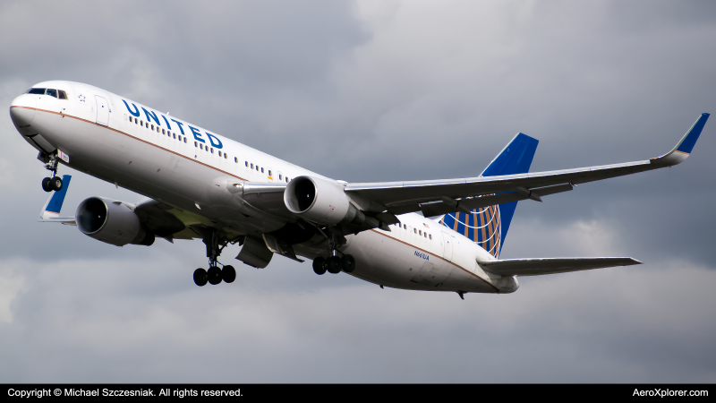 Photo of N661UA - United Airlines Boeing 767-300ER at LHR on AeroXplorer Aviation Database