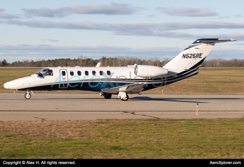 Photo of N524RE - PRIVATE Cessna 525B CitationJet at MHT on AeroXplorer Aviation Database