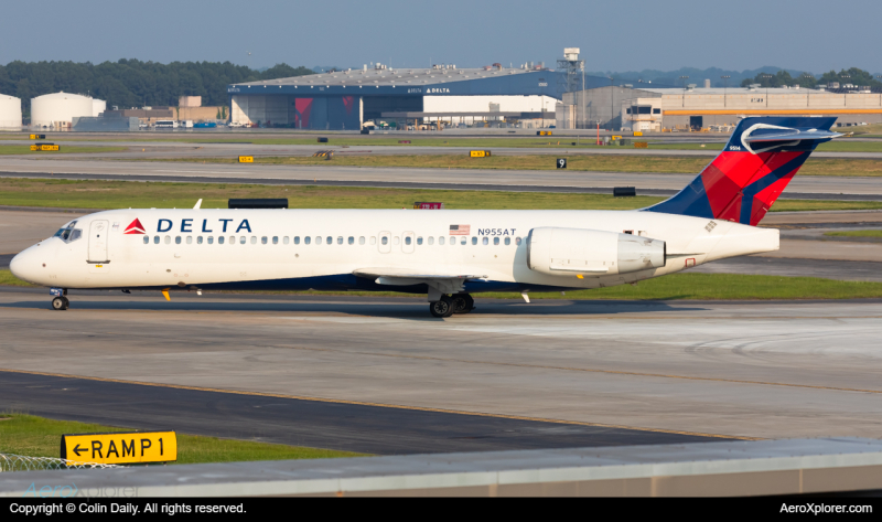 Photo of N955AT - Delta Airlines Boeing 717-200 at ATL on AeroXplorer Aviation Database