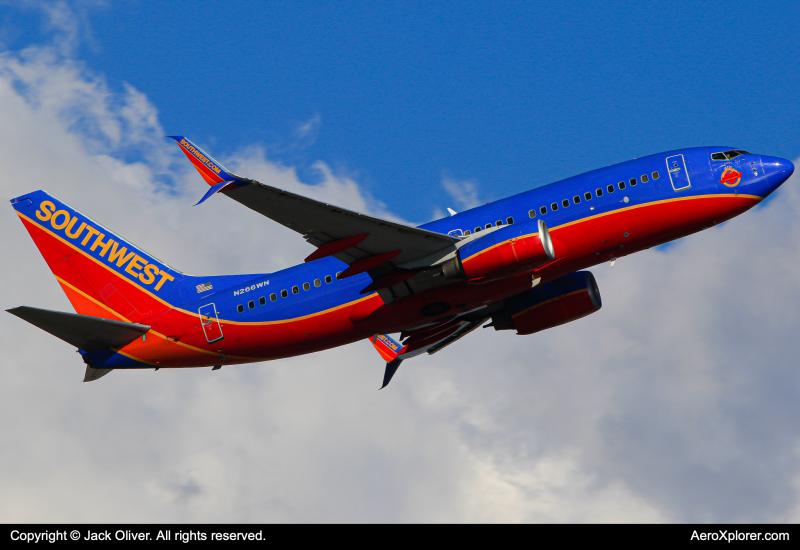 Photo of N266WN - Southwest Airlines Boeing 737-700 at TPA on AeroXplorer Aviation Database