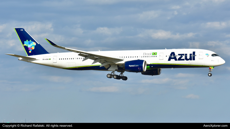 Photo of PR-AOW - Azul  Airbus A350-900 at MCO on AeroXplorer Aviation Database
