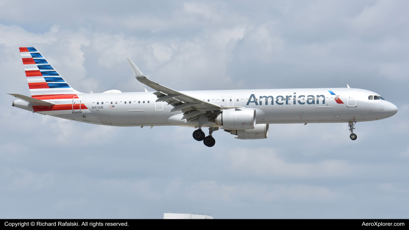 Photo of N411AN - American Airlines Airbus A321NEO at MIA on AeroXplorer Aviation Database