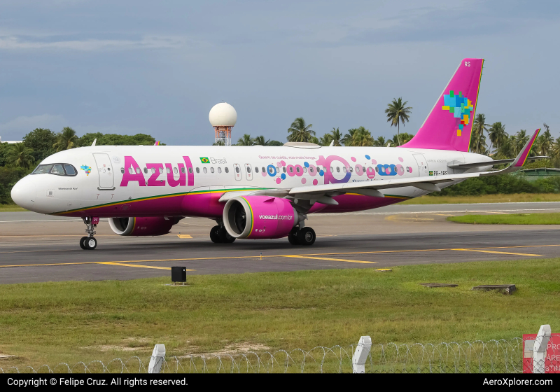 Photo of PR-YRS - Azul  Airbus A320NEO at SSA on AeroXplorer Aviation Database