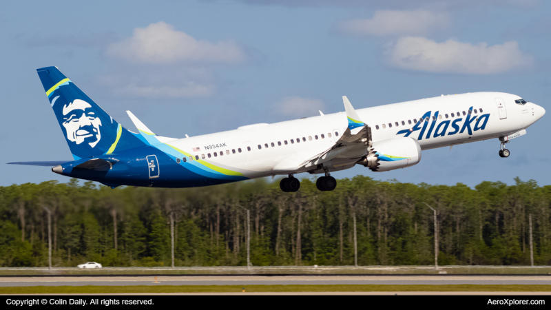 Photo of N934AK - Alaska Airlines Boeing 737 MAX 9 at MCO on AeroXplorer Aviation Database