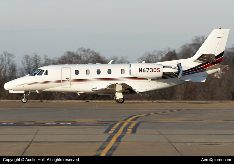 Photo of N673QS - NetJets Cessna 560XLS Citation Excel at AGC on AeroXplorer Aviation Database