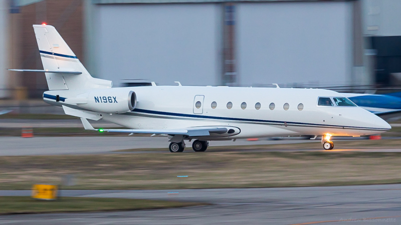 Photo of N196X - PRIVATE Gulfstream G200 at LUK on AeroXplorer Aviation Database