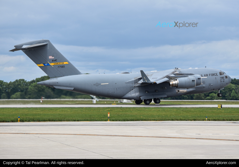 Photo of 07-7170 - USAF - United States Air Force Boeing C-17 Globemaster III at DOV on AeroXplorer Aviation Database