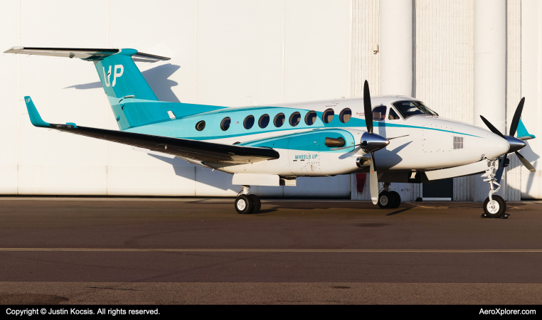 Photo of N862UP - Wheels Up Beechcraft King Air 350 at TPA on AeroXplorer Aviation Database