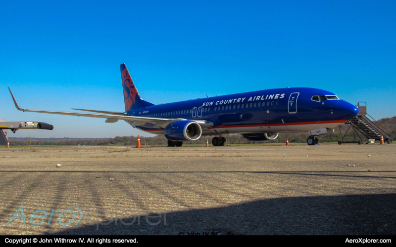 Photo of N825SY - Sun Country Airlines Boeing 737-800 at LUK on AeroXplorer Aviation Database