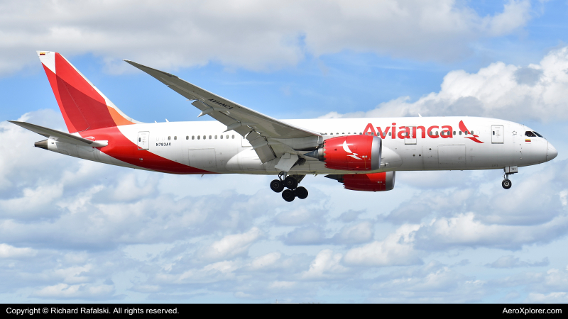 Photo of N783AV - Avianca Boeing 787-8 at MIA on AeroXplorer Aviation Database