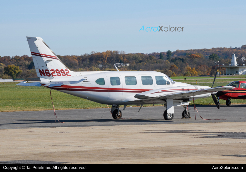 Photo of N62992 - PRIVATE Piper PA-31 at FDK on AeroXplorer Aviation Database