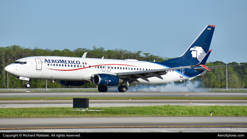 Photo of XA-DRA - Aeromexico Boeing 737-800 at MCO on AeroXplorer Aviation Database