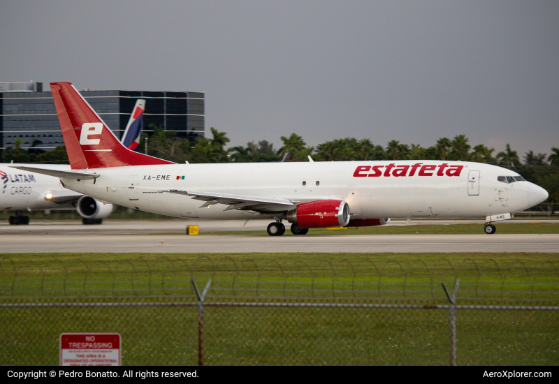 Photo of XA-EME - Estafeta Carga Aerea Boeing 737-400F at MIA on AeroXplorer Aviation Database