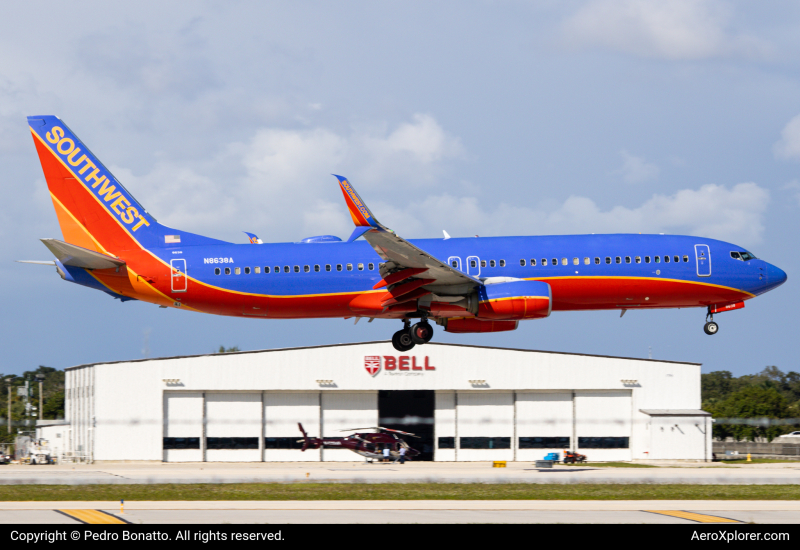 Photo of N8638A - Southwest Airlines Boeing 737-800 at FLL on AeroXplorer Aviation Database