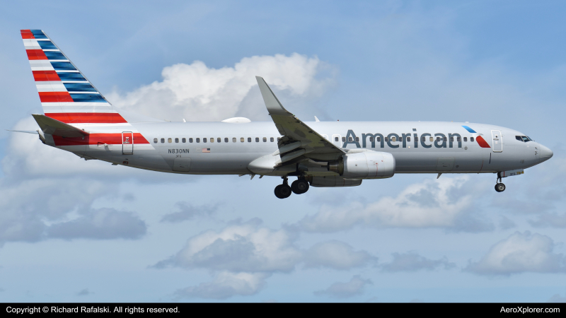 Photo of N830NN - American Airlines Boeing 737-800 at MIA on AeroXplorer Aviation Database