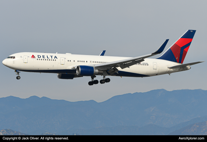 Photo of N394DL - Delta Airlines Boeing 767-300ER at LAX on AeroXplorer Aviation Database