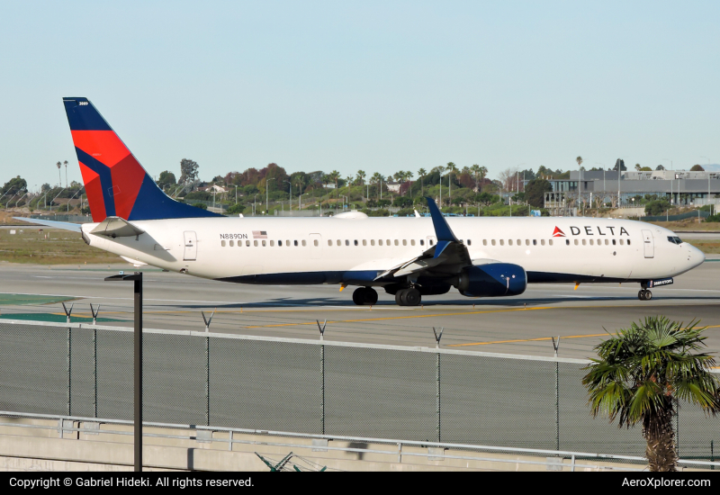 Photo of N889DN - Delta Airlines Boeing 737-900ER at LAX on AeroXplorer Aviation Database